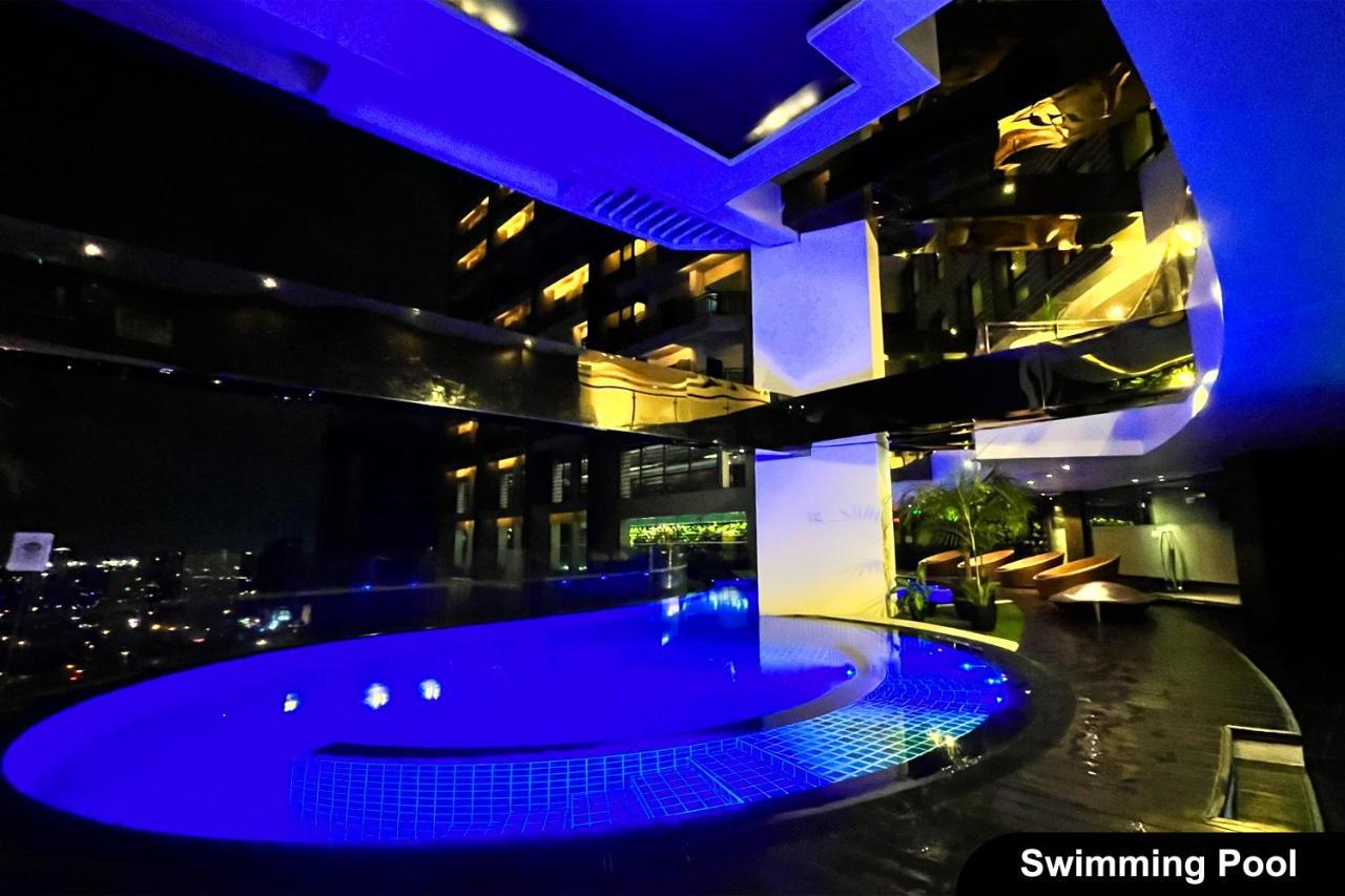 The Gramercy Residences Manila Exterior photo